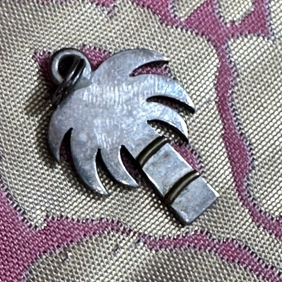 Palm Tree Sterling Silver Pendant, Brass Details in Trunk Tropical EUC 4033 R - Picture 9 of 12